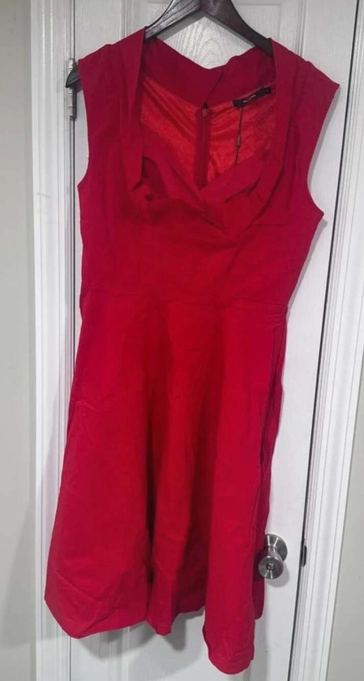 Miusol Red Fit and Flare Dress Size L Sweetheart Neckline